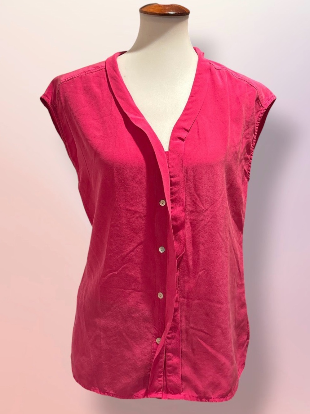 Max Studio 100% Silk Hot Pink Cap Sleeve V-Neck Button Blouse Size